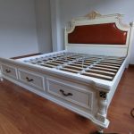 Classic Bed Furniture