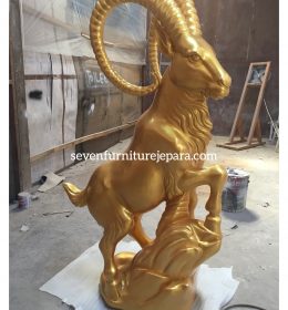 Patung Kambing Warna Emas | Goat Carving|