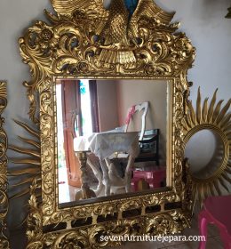 Frame Cermin Pigura Ukir Patung Rajawali Klasik Gold Mewah